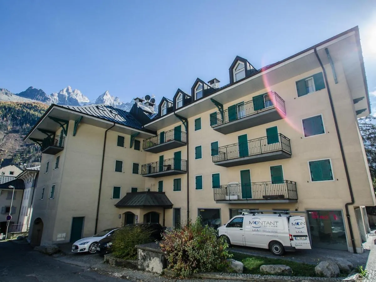 Appartement Calme Au Centre Avec Terrasse, Wifi, Parking - Fr-1-343-198 Chamonix 0*,  France